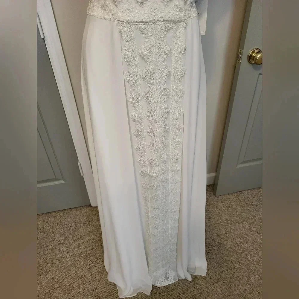 MOONLIGHT Bridal Gown Embroidered Lace and Beading Modern Fairytale Dress(6)NWT